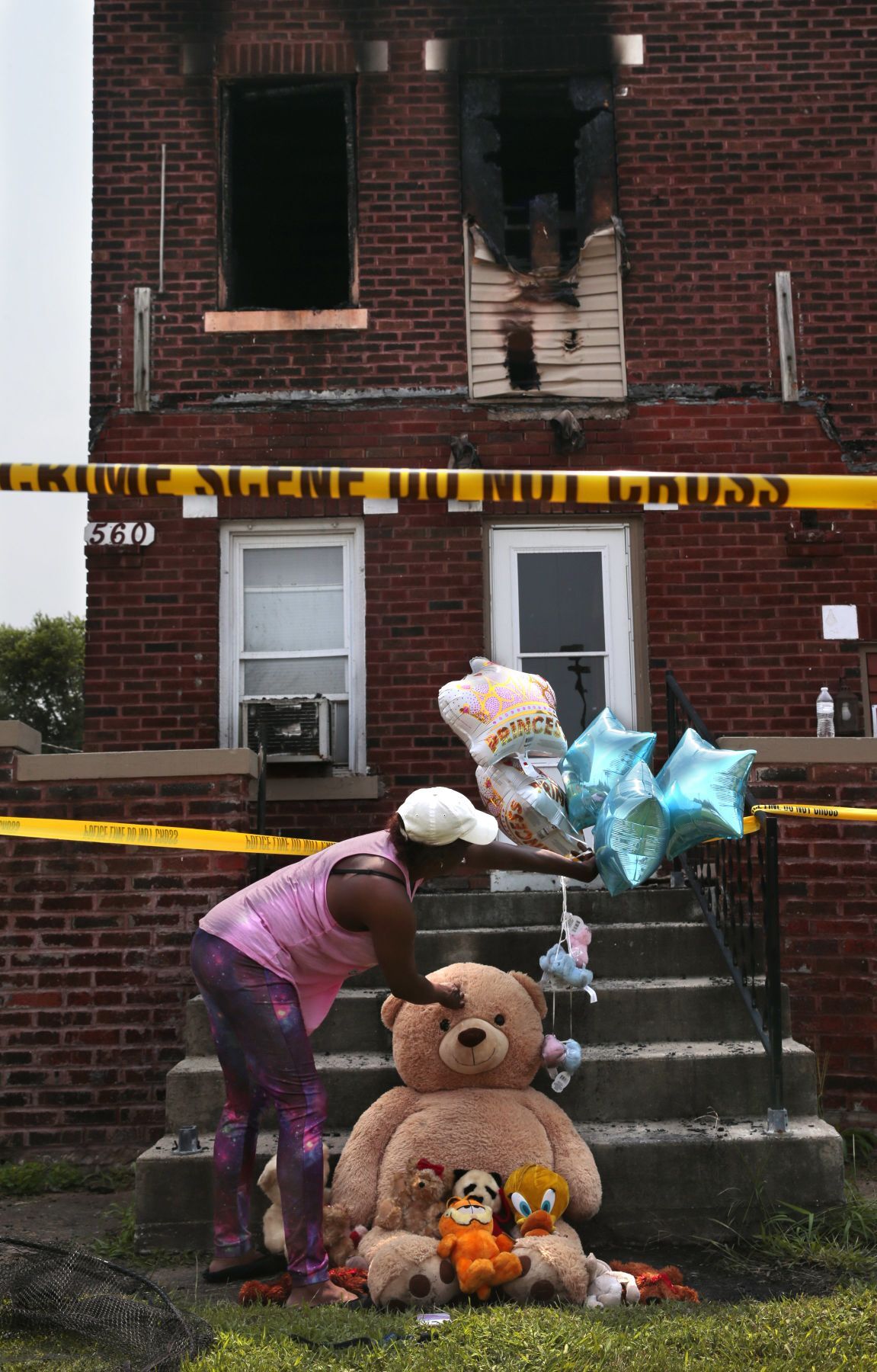 East St. Louis fire kills 5 children